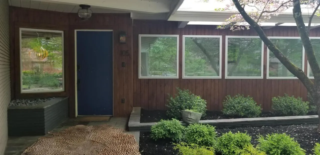 Spectacular Home In Middletown With Acres Of Privacy Louisville Prázdninový dům